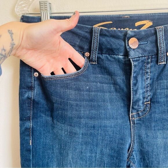 SEVEN7 High Rise Skinny Tummyless Dark Wash Distressed Jeans 6 - Picture 9 of 10